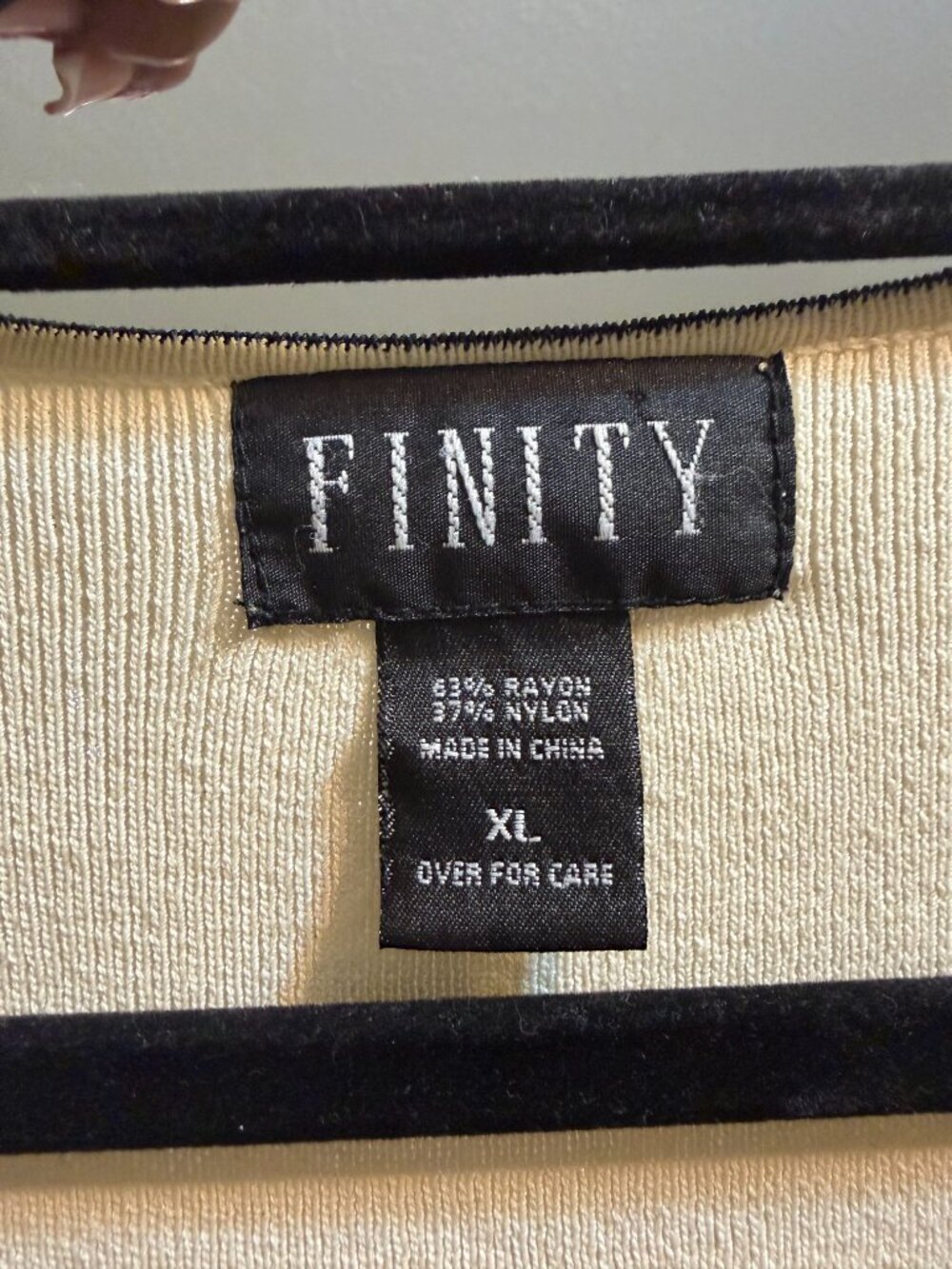 Finity blouse - Picture 3 of 3
